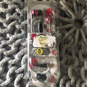 SkullCandy earbuds with mic